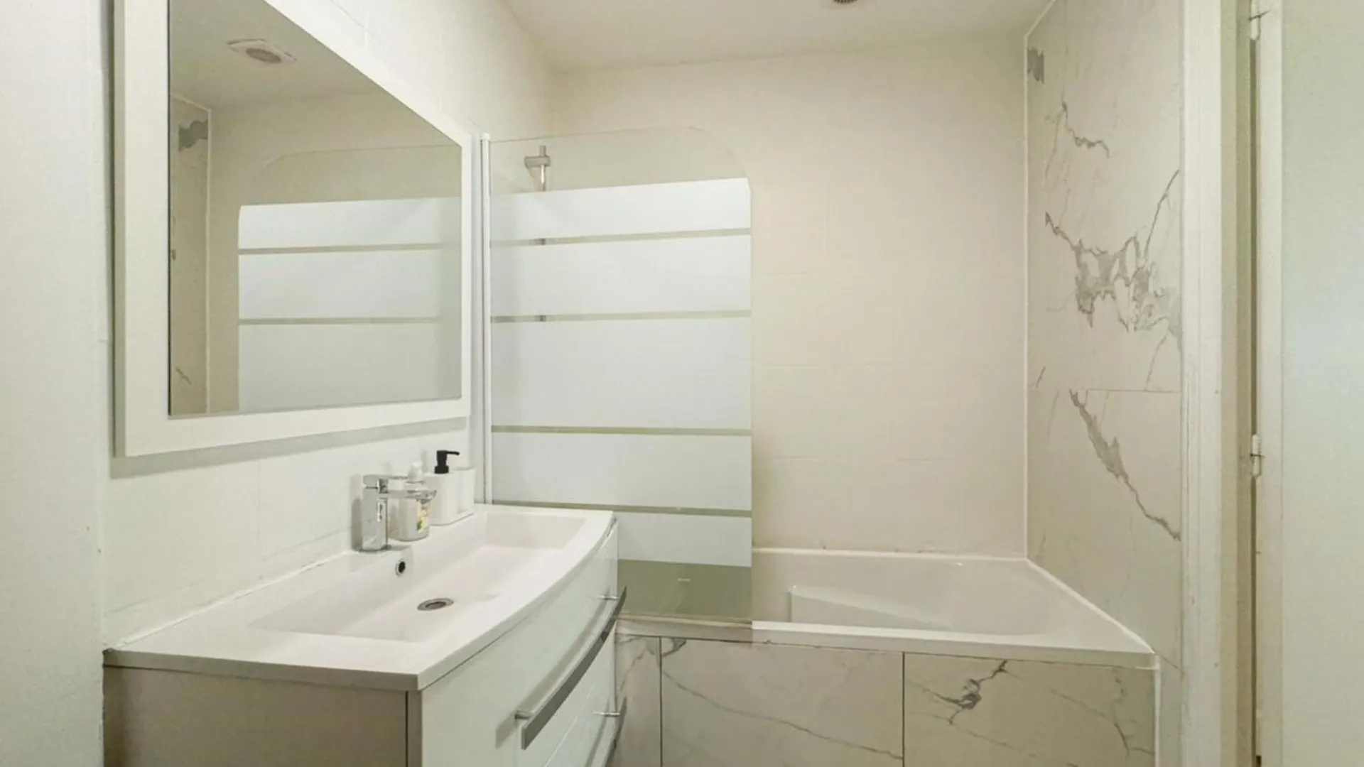Holiday home Flexliving - Room - Banquier Paris