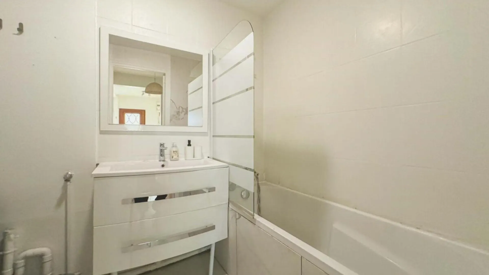 Flexliving - Room - Banquier Paris Holiday home